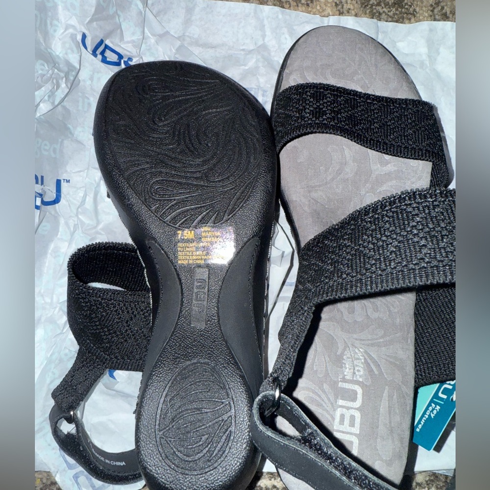 JBU Marysa Black Wedge Shoes NwT - Picture 3 of 6